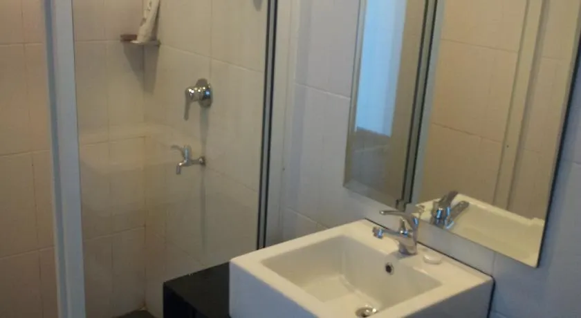 Manja Hotel Kota Kinabalu 2*,